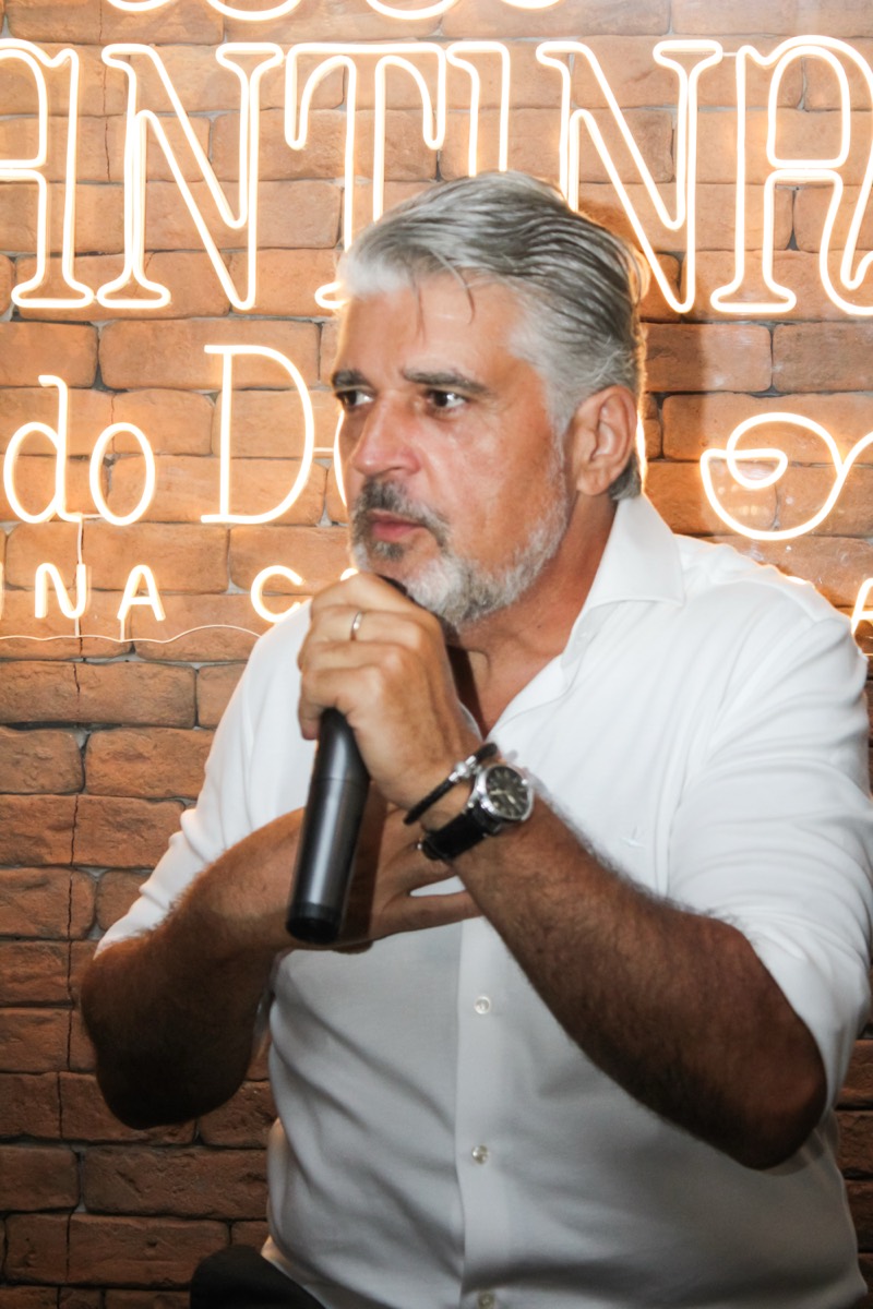 Délio Canabrava durante talk no Conclave